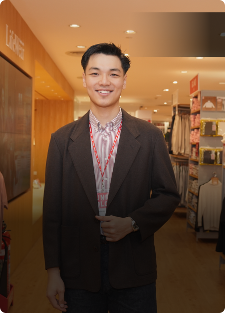 UNIQLO Management Candidate Nguyen Dang Khoa